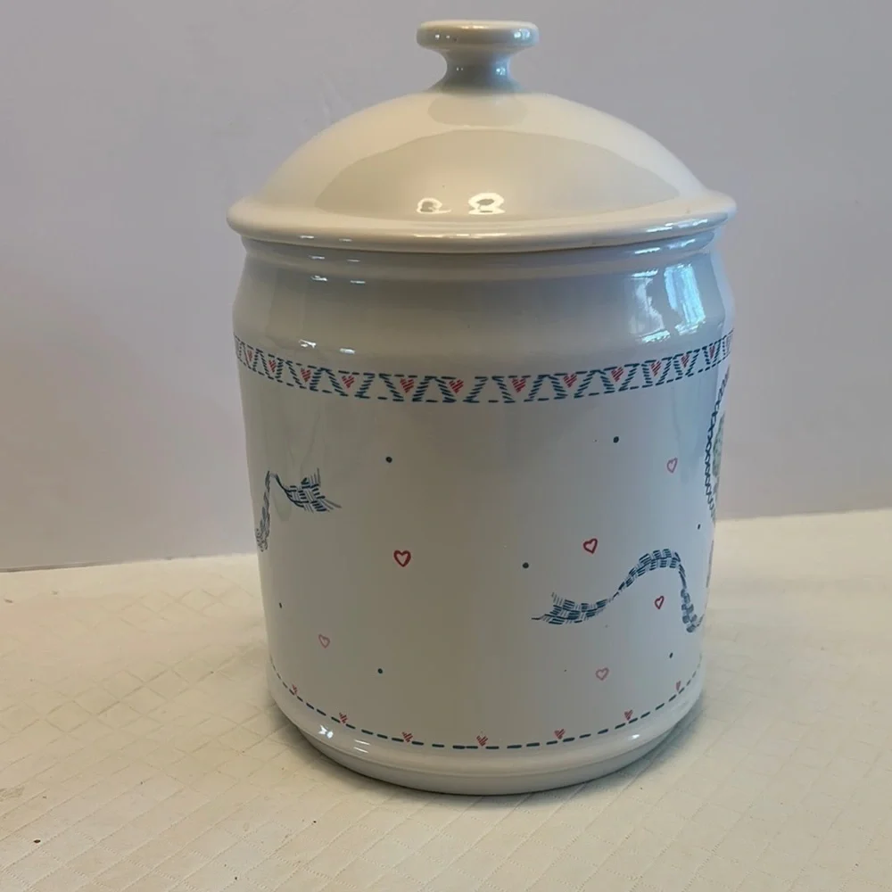 VTG 80s Stoneware White Ceramic Jar w/Heart and House Design Canister Large